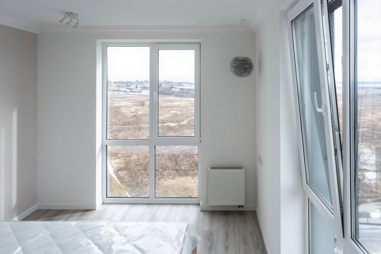 Venta, reparación y mantenimiento de persianas, ventanas y puertas de aluminio y PVC en Ibiza.